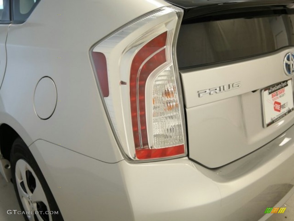2015 Prius Two Hybrid - Classic Silver Metallic / Misty Gray photo #6