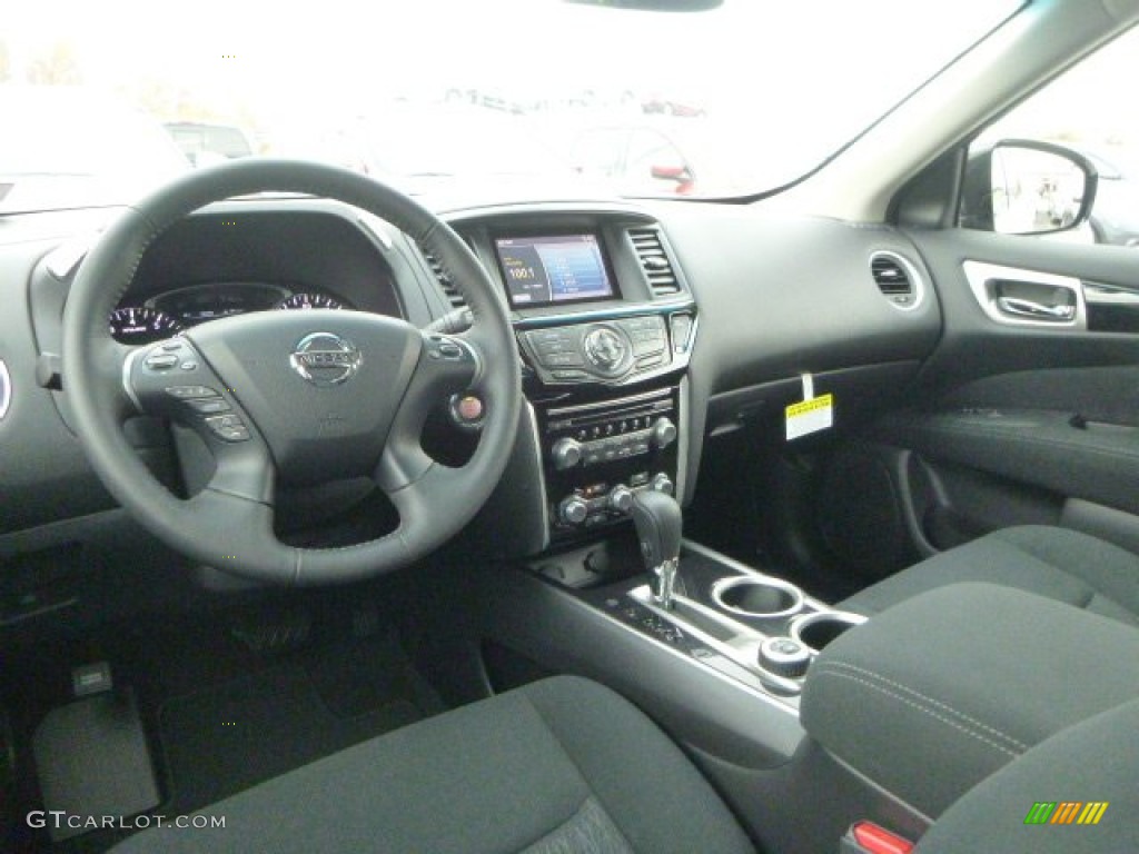 Charcoal Interior 2015 Nissan Pathfinder SV 4x4 Photo #98777803