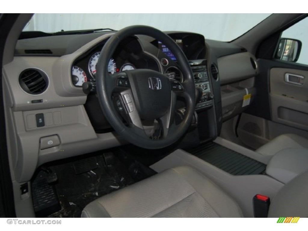 2015 Pilot LX - Modern Steel Metallic / Gray photo #10