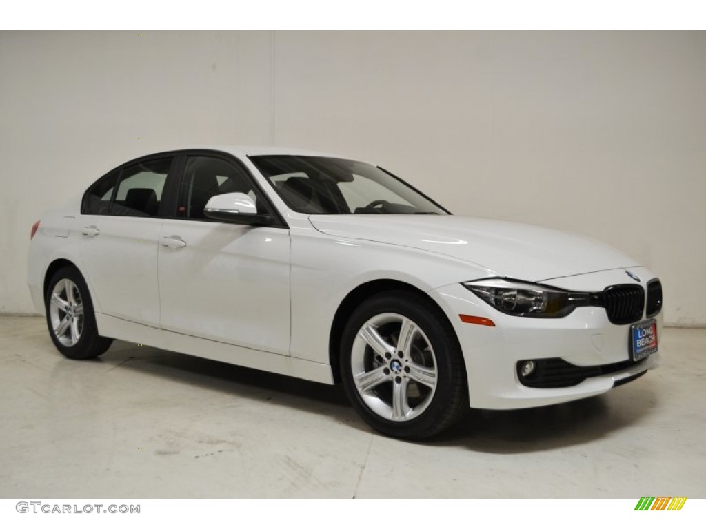 2015 3 Series 320i Sedan - Alpine White / Black photo #2