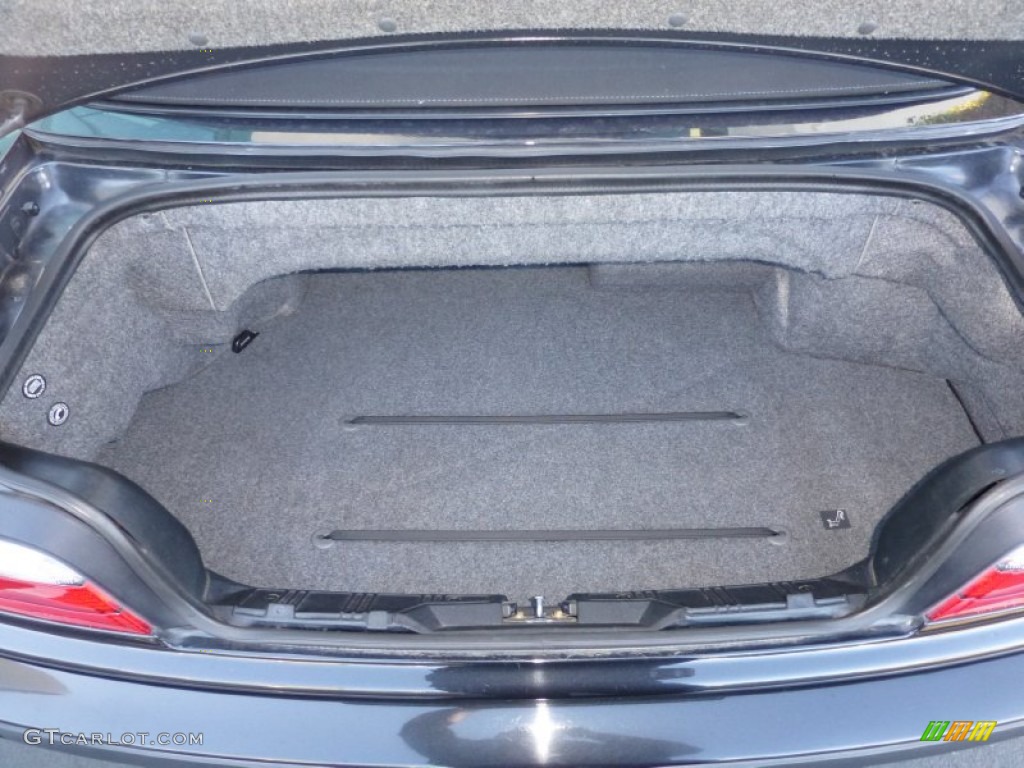 1998 BMW 3 Series 323i Convertible Trunk Photo #98786332
