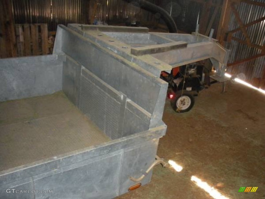 2011 F350 Super Duty Lariat Crew Cab 4x4 - Royal Red Metallic / Adobe photo #3