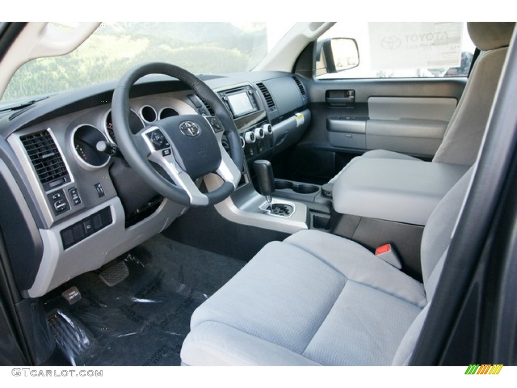 Gray Interior 2015 Toyota Sequoia SR5 4x4 Photo #98790060