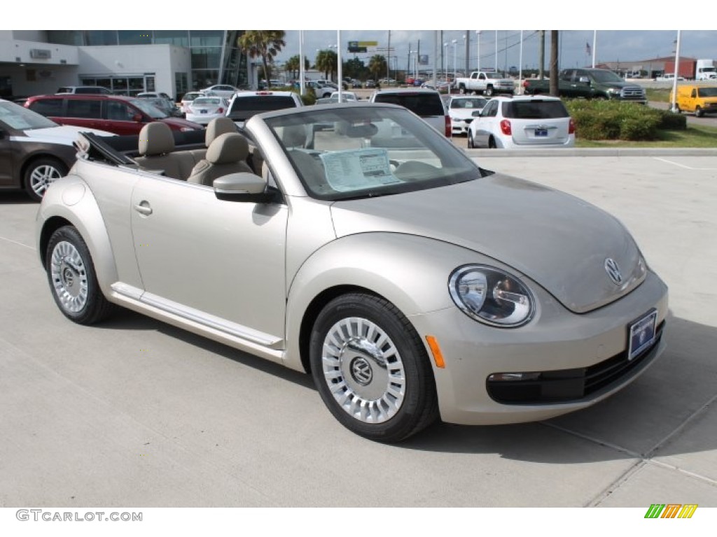 2015 Beetle 1.8T Convertible - Moonrock Silver Metallic / Beige photo #2
