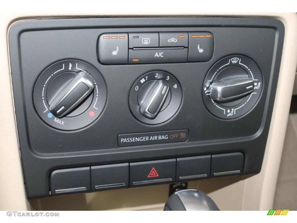 2015 Volkswagen Beetle 1.8T Convertible Controls Photo #98792006