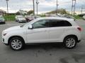 White - Outlander Sport ES Photo No. 4