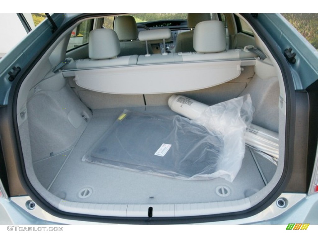 2015 Toyota Prius Four Hybrid Trunk Photo #98795734