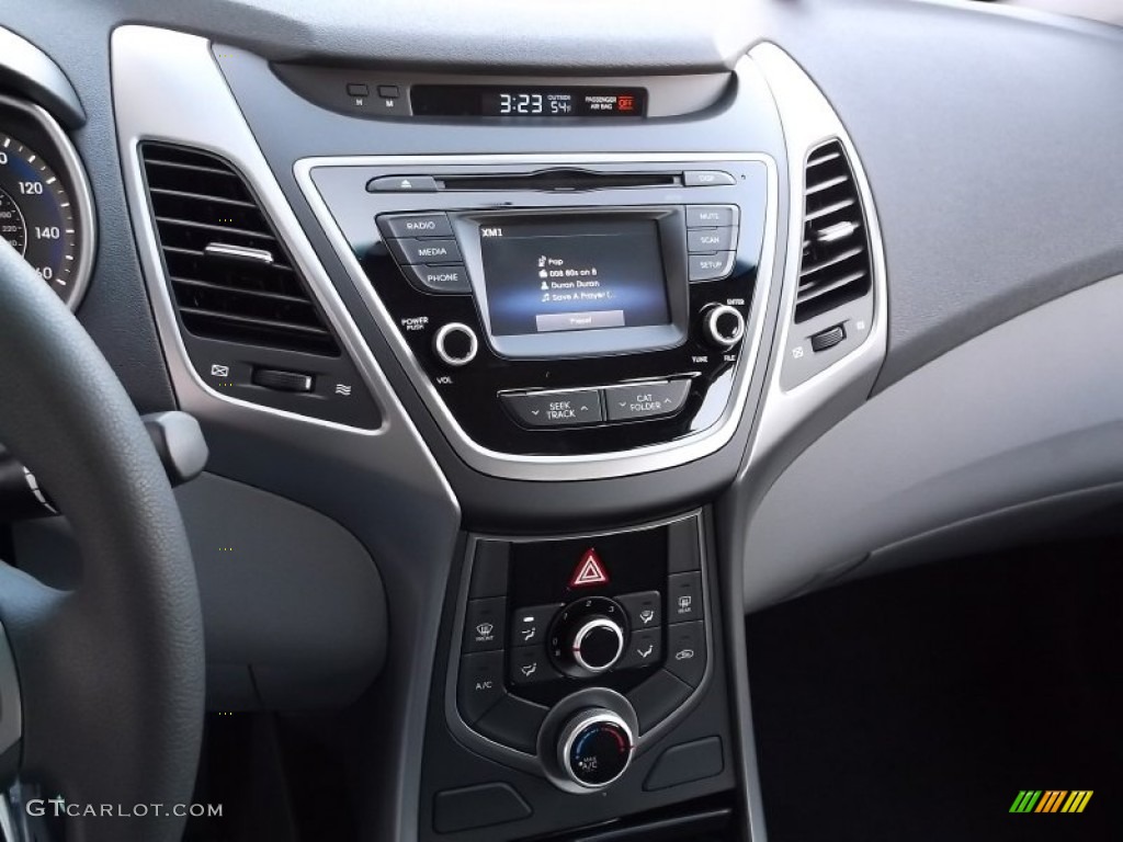 2015 Elantra SE Sedan - Titanium Gray Metallic / Gray photo #11