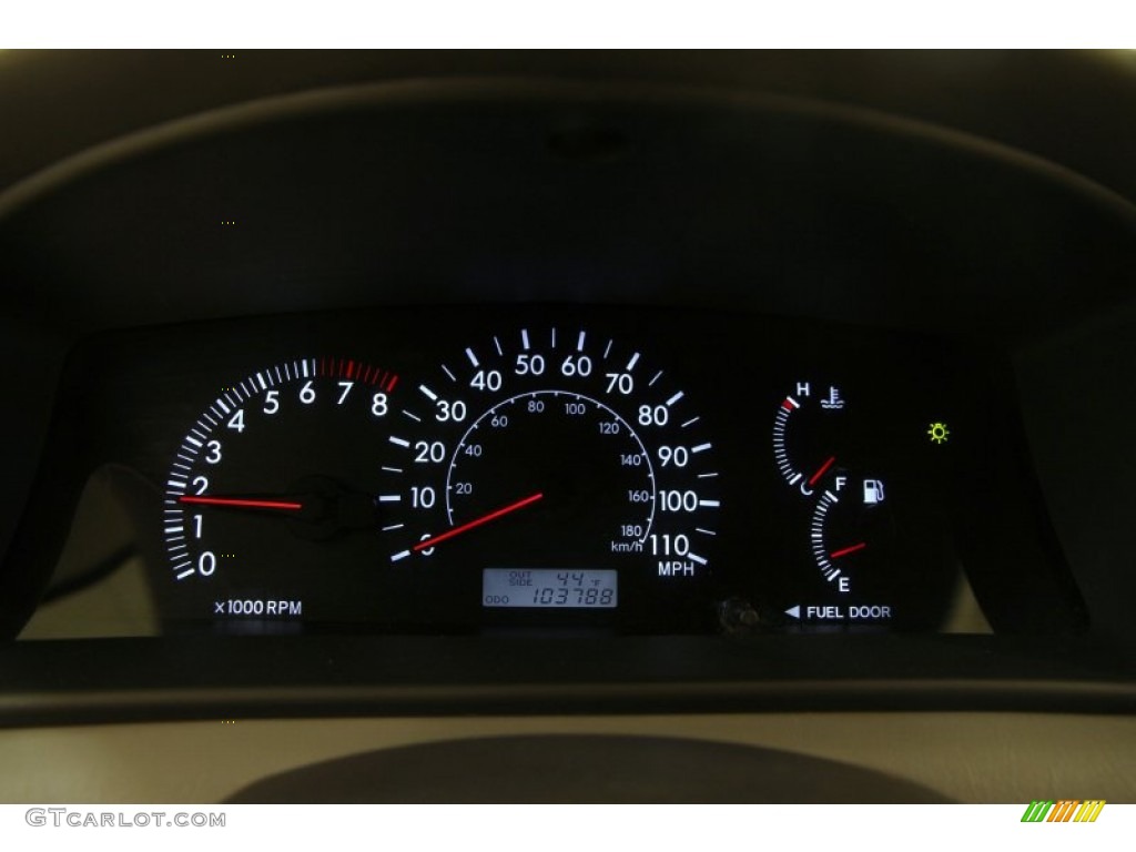2006 Toyota Corolla LE Gauges Photo #98801476