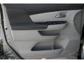 Alabaster Silver Metallic - Odyssey LX Photo No. 27