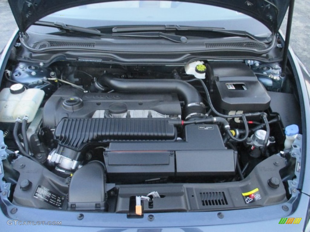 2011 Volvo S40 T5 Engine Photos