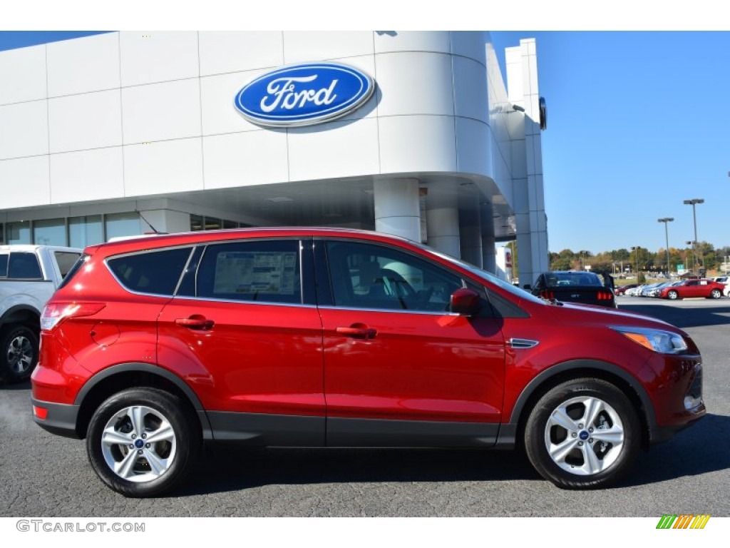 2015 Escape SE - Ruby Red Metallic / Charcoal Black photo #2