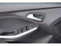 Ingot Silver - Focus SE Sedan Photo No. 8