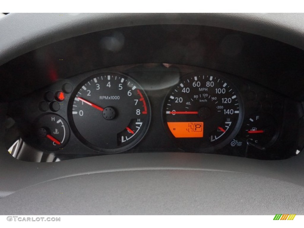 2015 Nissan Frontier SV Crew Cab Gauges Photo #98821177