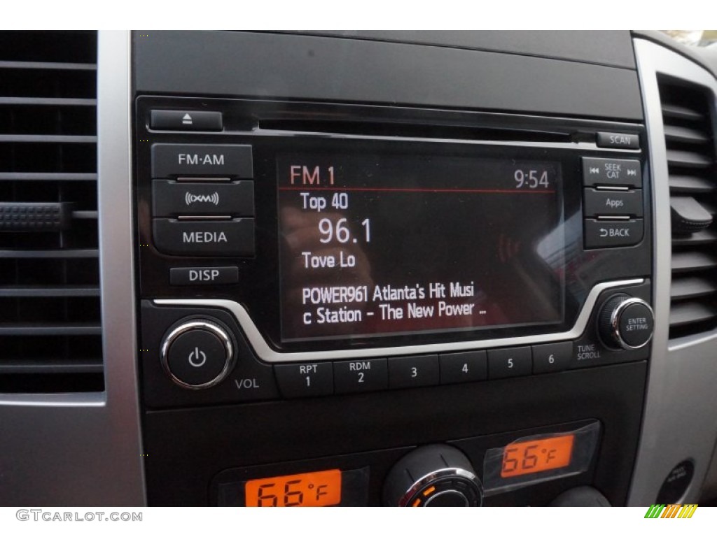 2015 Nissan Frontier SV Crew Cab Controls Photo #98821197
