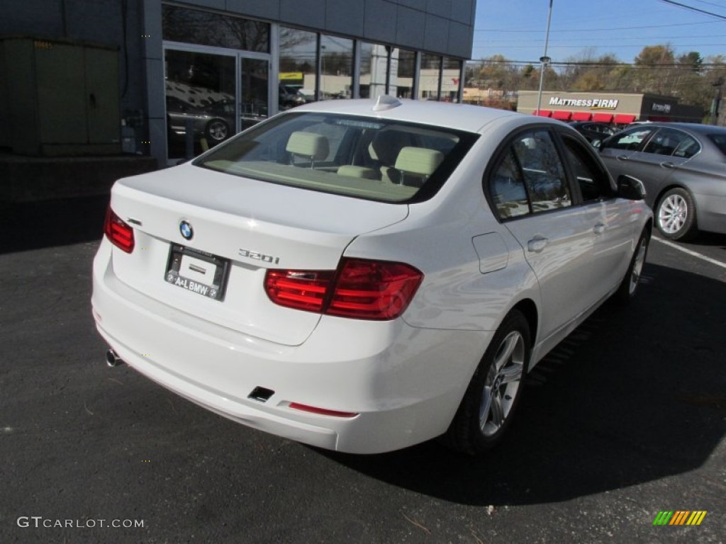 2015 3 Series 320i xDrive Sedan - Alpine White / Venetian Beige photo #7