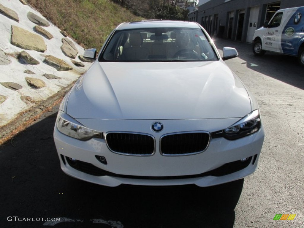 2015 3 Series 320i xDrive Sedan - Alpine White / Venetian Beige photo #9