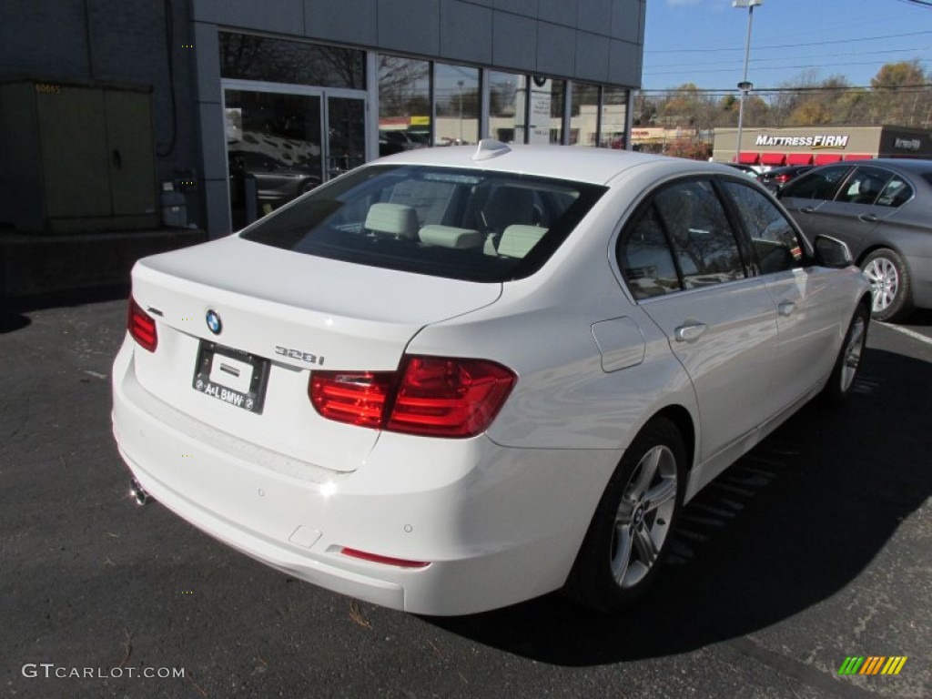 2015 3 Series 328i xDrive Sedan - Alpine White / Venetian Beige photo #7