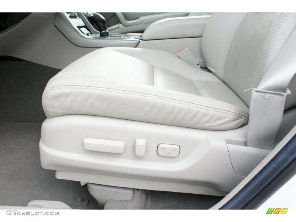 2012 RDX  - Bellanova White Pearl / Taupe photo #25