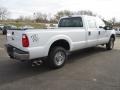 Oxford White - F250 Super Duty XL Crew Cab 4x4 Photo No. 3