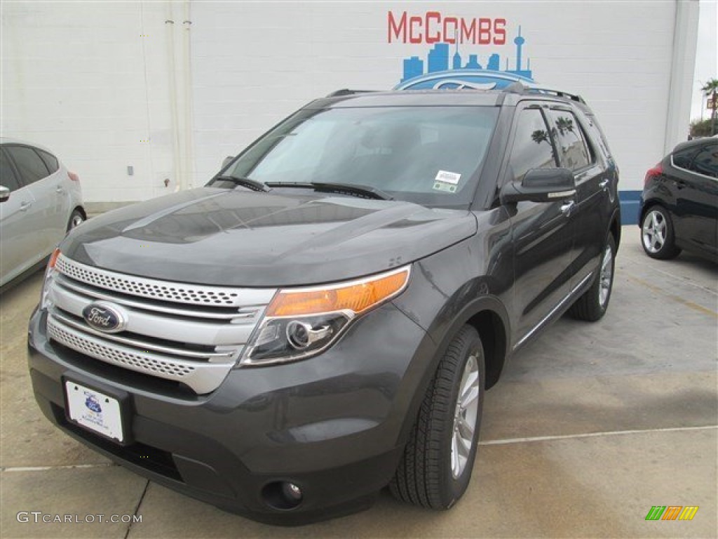 2015 Explorer XLT - Magnetic / Charcoal Black photo #6
