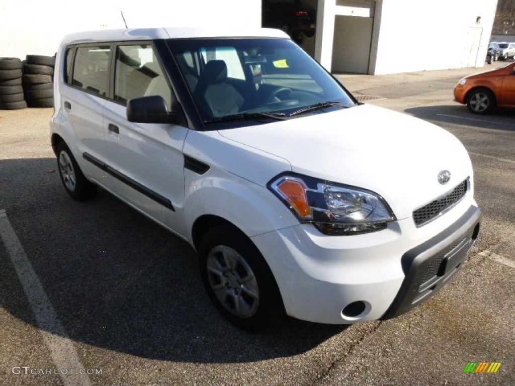 Clear White 2010 Kia Soul 1.6 Exterior Photo #98831251