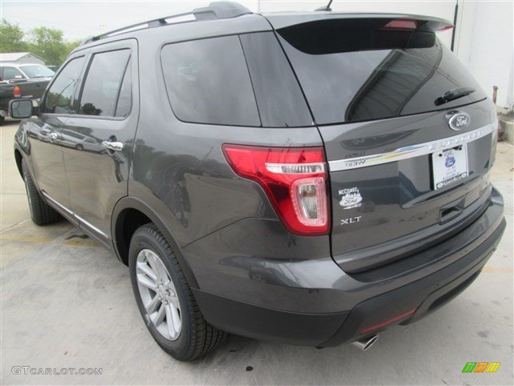2015 Explorer XLT - Magnetic / Charcoal Black photo #15