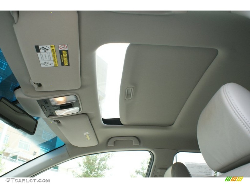 2012 RDX  - Bellanova White Pearl / Taupe photo #51