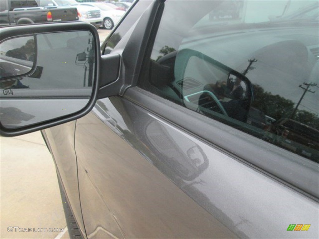2015 Explorer XLT - Magnetic / Charcoal Black photo #21