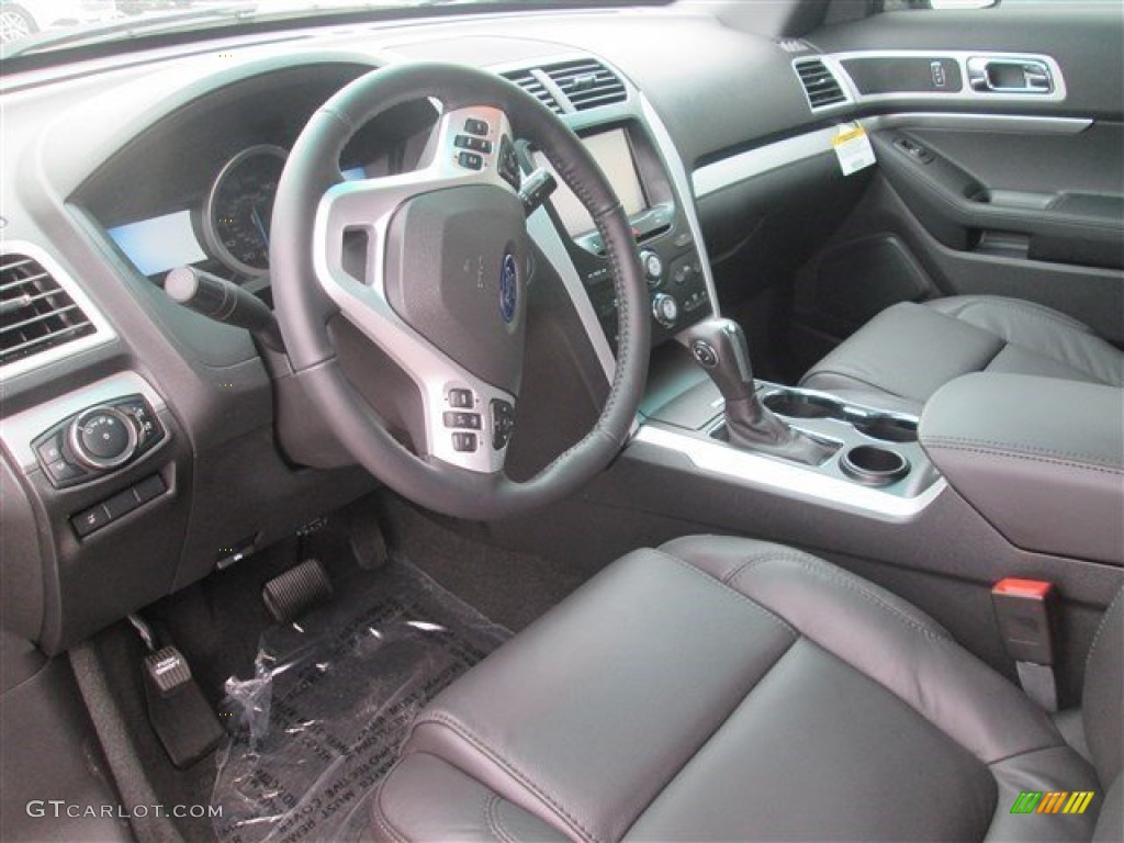 2015 Explorer XLT - Magnetic / Charcoal Black photo #25