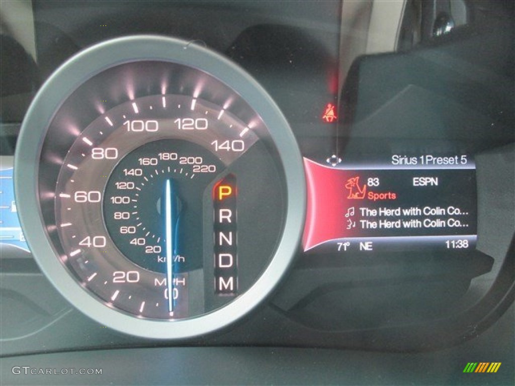 2015 Explorer XLT - Magnetic / Charcoal Black photo #32