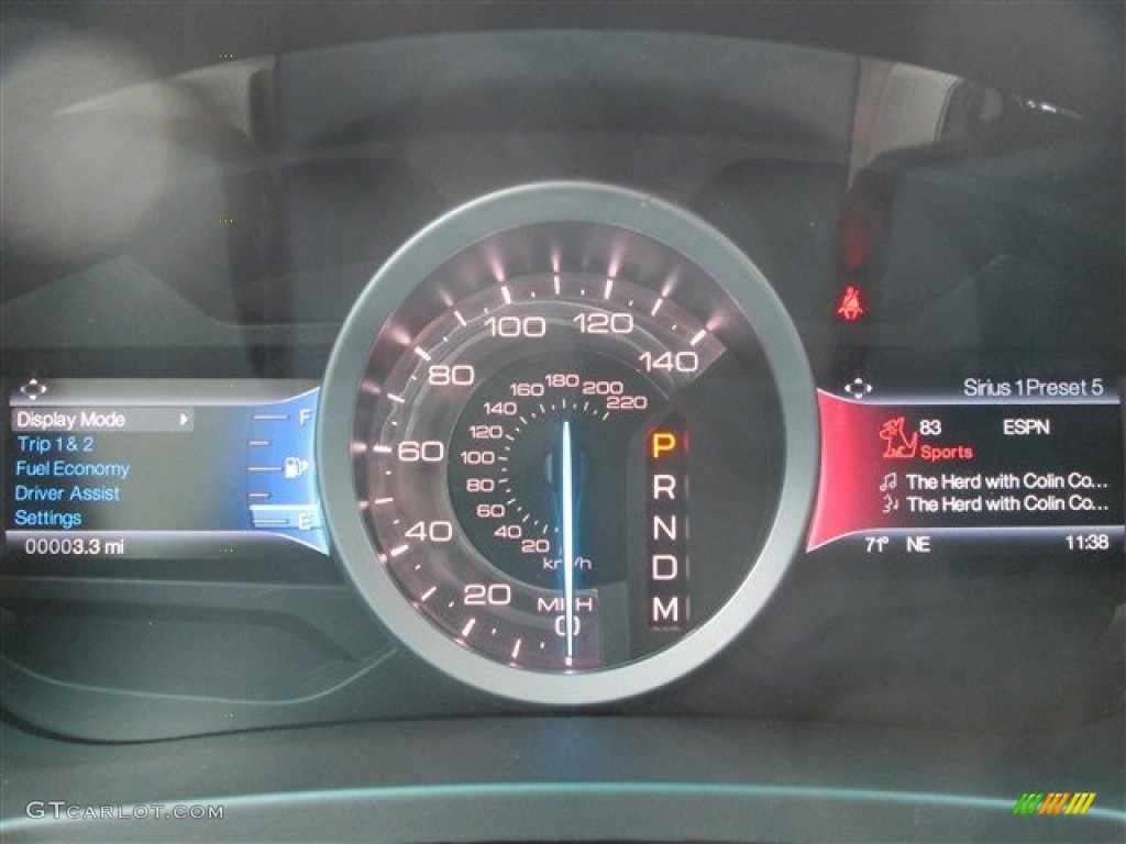 2015 Explorer XLT - Magnetic / Charcoal Black photo #33
