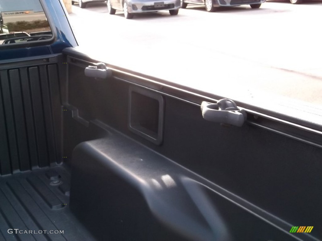 2006 Tacoma V6 TRD Access Cab 4x4 - Indigo Ink Pearl / Graphite Gray photo #11