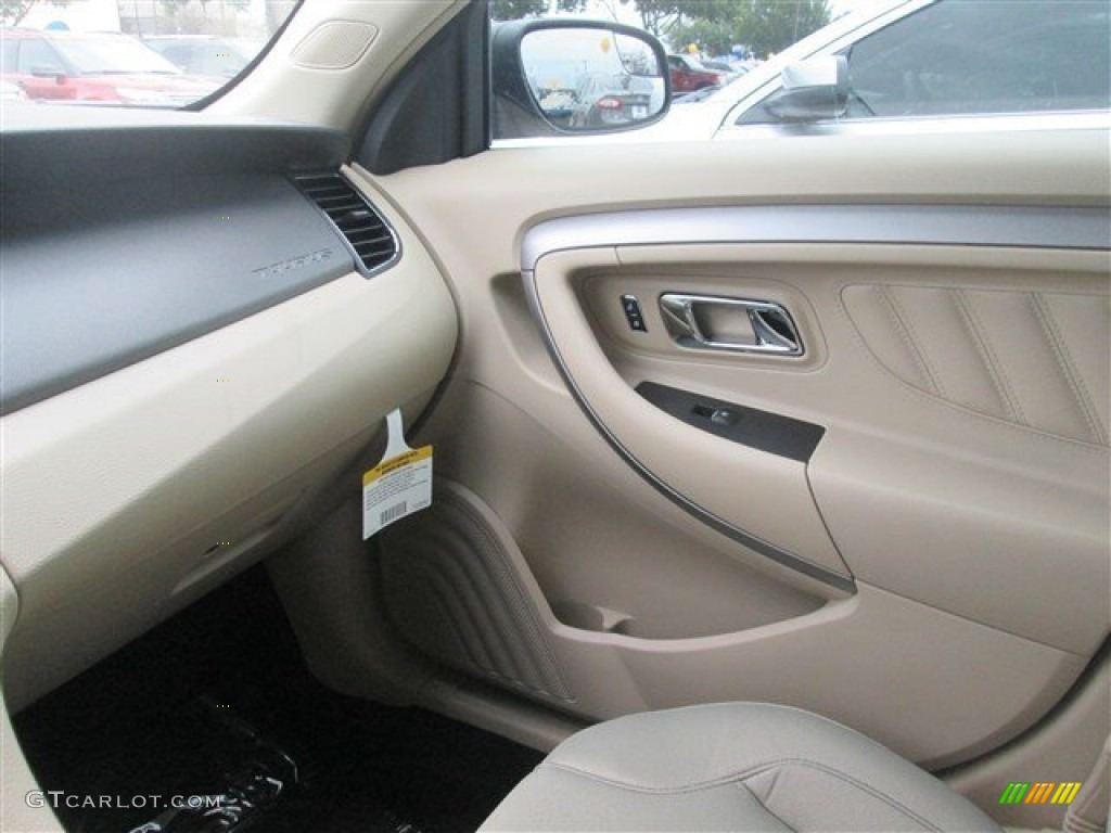 2015 Taurus SE - Magnetic Metallic / Dune photo #21