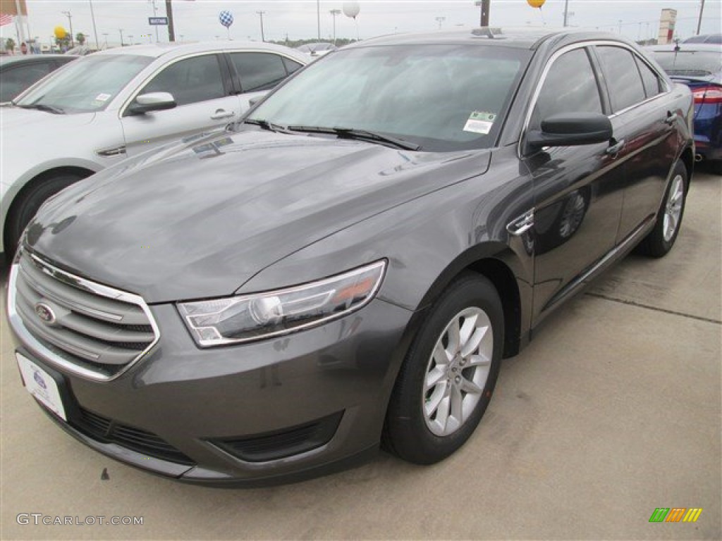 2015 Taurus SE - Magnetic Metallic / Dune photo #23