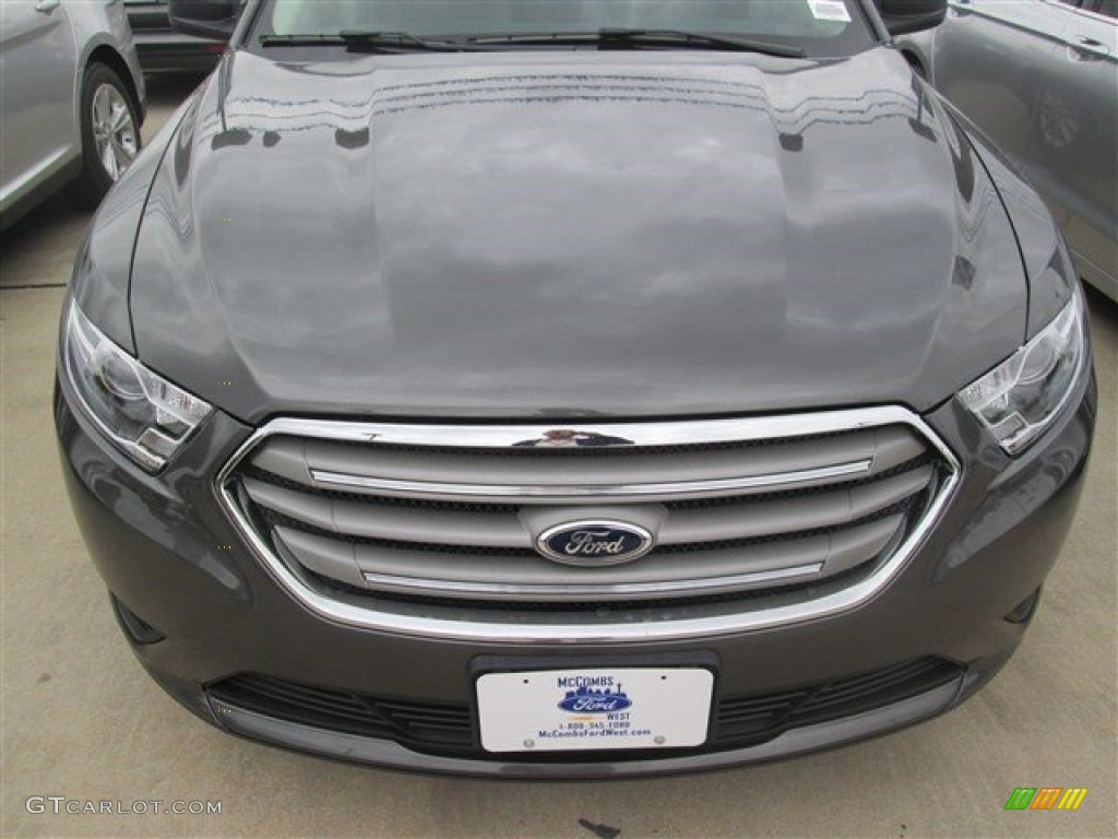 2015 Taurus SE - Magnetic Metallic / Dune photo #26