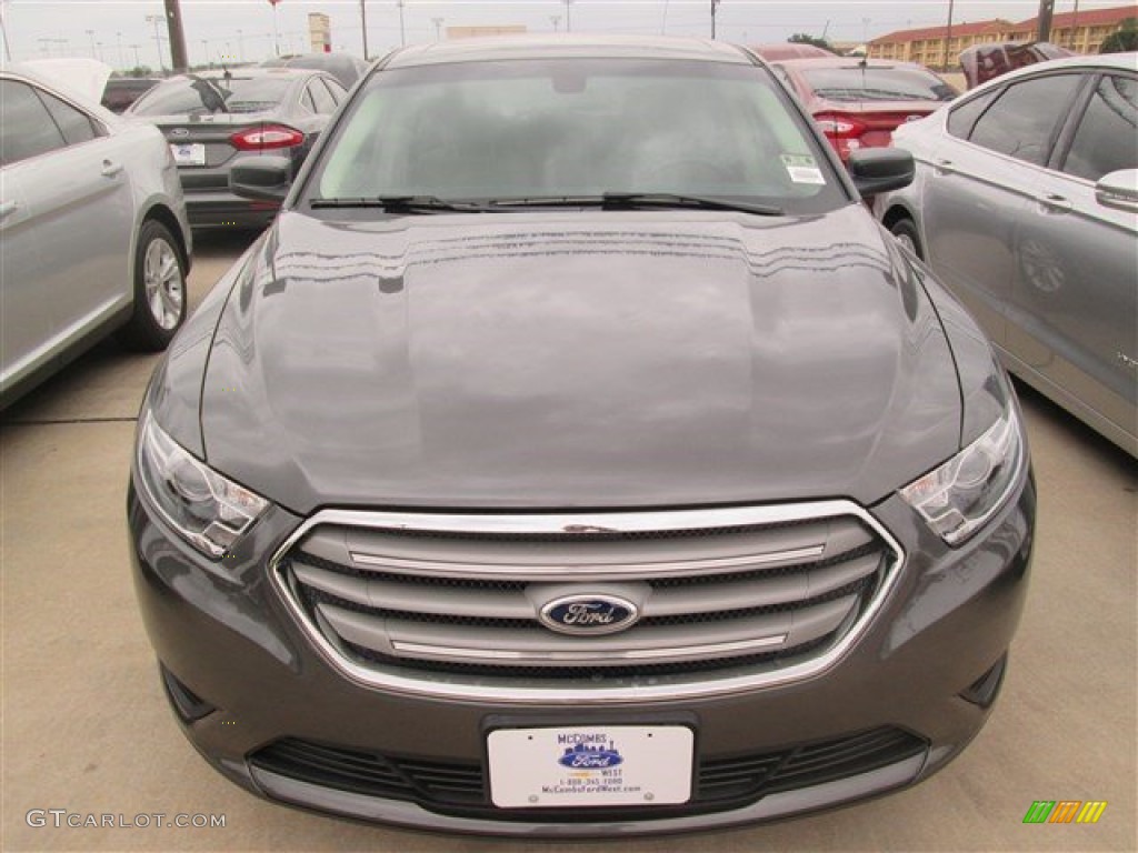 2015 Taurus SE - Magnetic Metallic / Dune photo #27