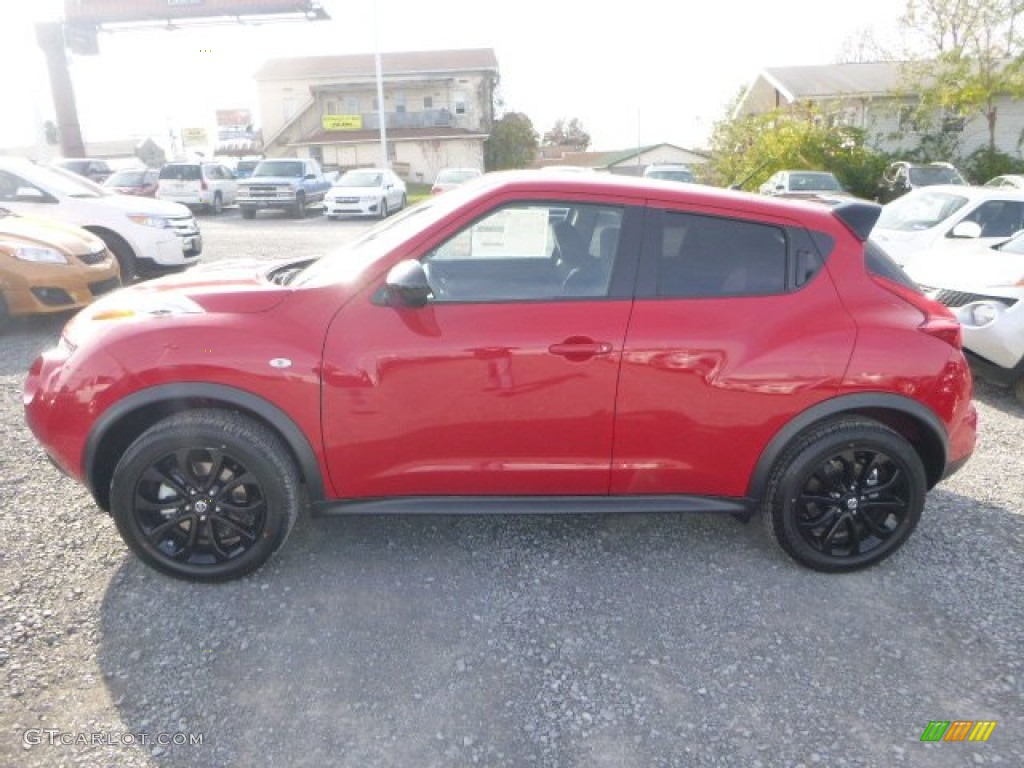 2014 Juke S AWD - Red Alert / Black/Red photo #7