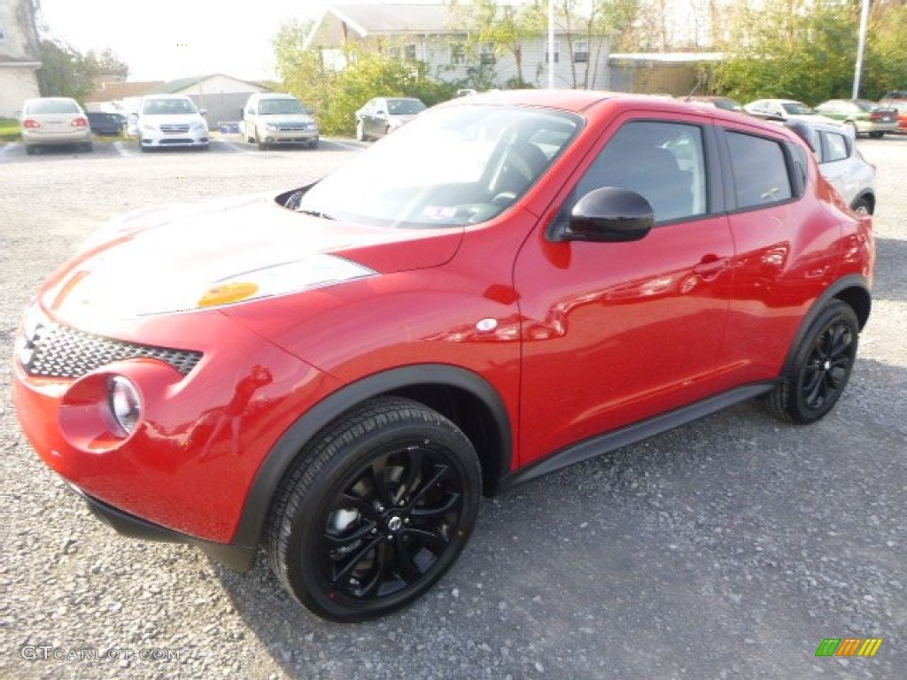 2014 Juke S AWD - Red Alert / Black/Red photo #9