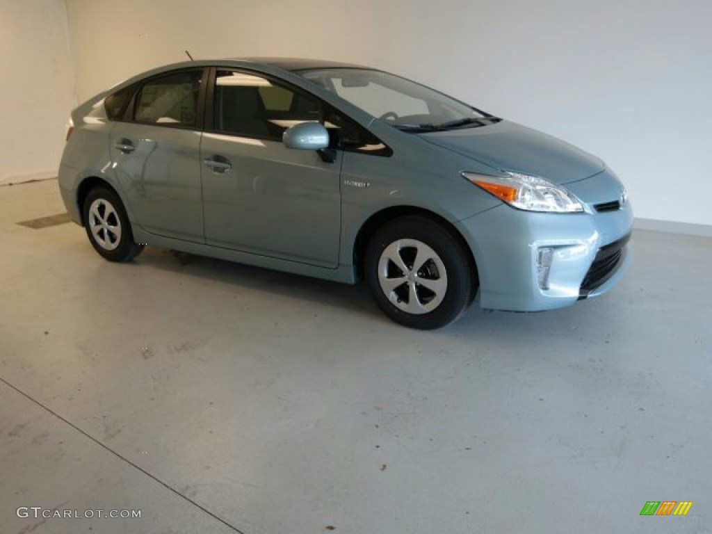 2015 Prius Three Hybrid - Sea Glass Pearl / Dark Gray photo #4