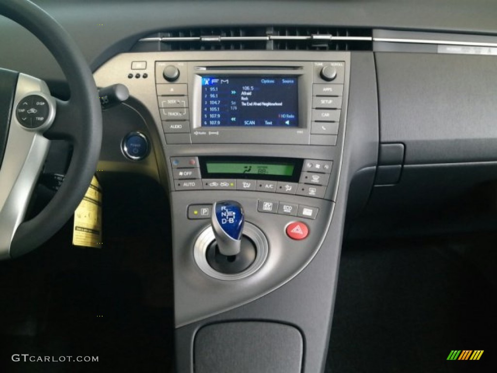 2015 Prius Three Hybrid - Sea Glass Pearl / Dark Gray photo #13