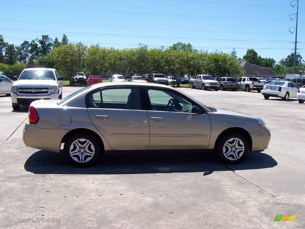 2008 Malibu Classic LS Sedan - Sandstone Metallic / Cashmere Beige photo #5