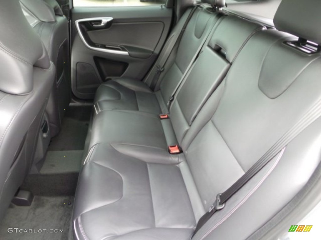 2015 Volvo XC60 T6 AWD R-Design Rear Seat Photo #98843206