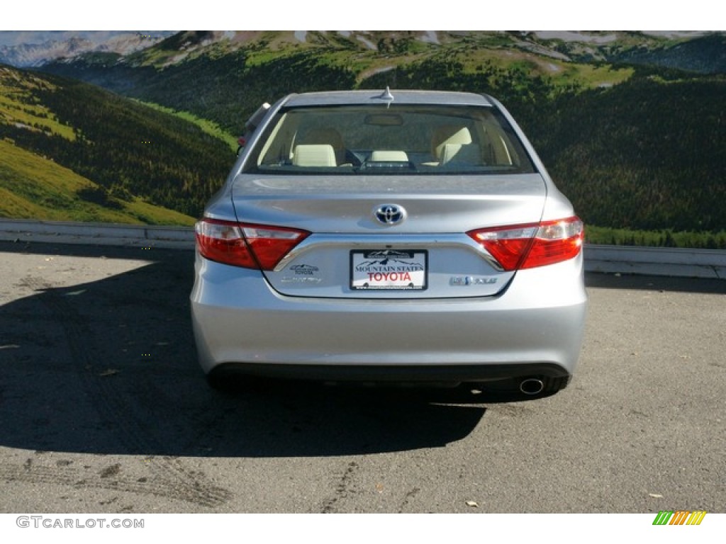 2015 Camry Hybrid XLE - Celestial Silver Metallic / Almond photo #4