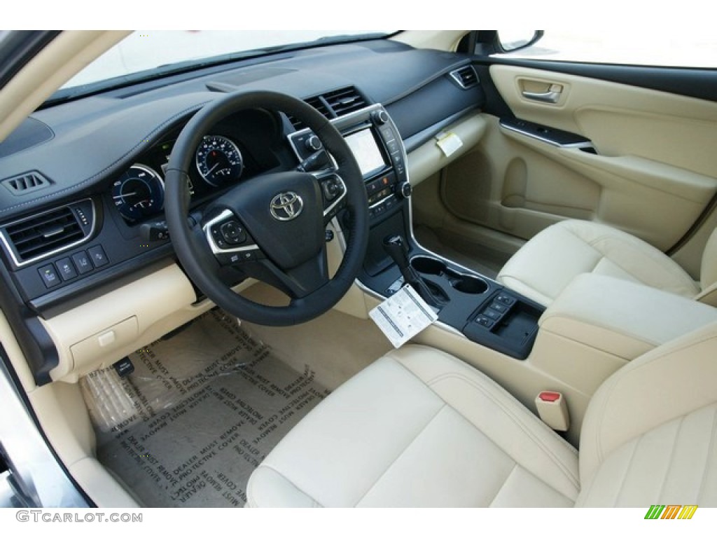 Almond Interior 2015 Toyota Camry Hybrid XLE Photo #98844961