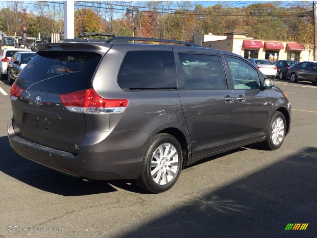 2012 Sienna XLE AWD - Predawn Gray Mica / Light Gray photo #4