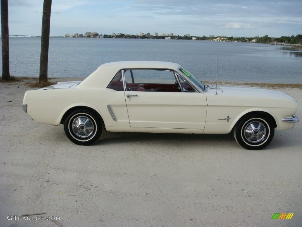 White 1965 Ford Mustang Coupe Exterior Photo #98852236