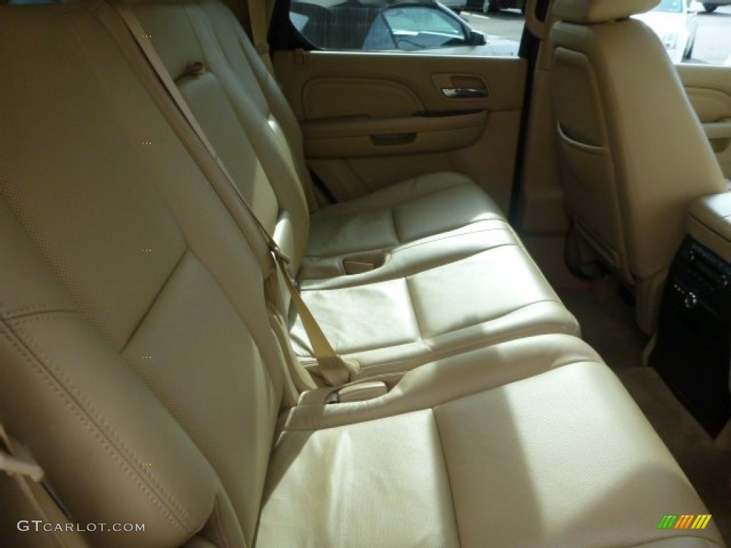 2013 Escalade Luxury AWD - Crystal Red Tintcoat / Cashmere/Cocoa photo #18