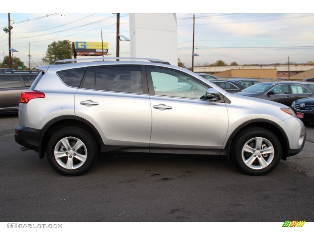 2014 RAV4 XLE AWD - Classic Silver Metallic / Black photo #2