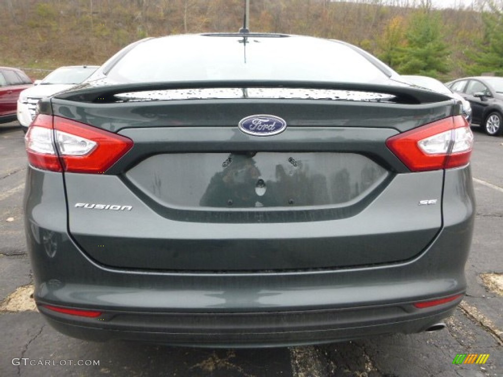 2015 Fusion SE - Guard Metallic / Charcoal Black photo #4